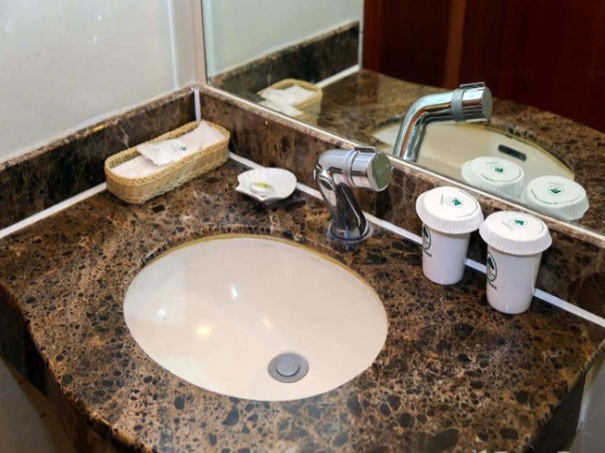 Greentree Inn Jiangsu Wuxi Hubin Business Street Business Hotel 外观 照片